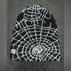 8THWNDR Black and White Spiderweb Beanie